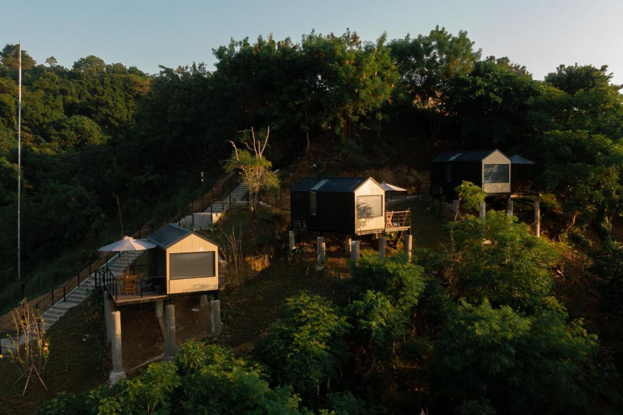 Bobocabin Umarato, Sumba Waikabubak Buitenkant foto